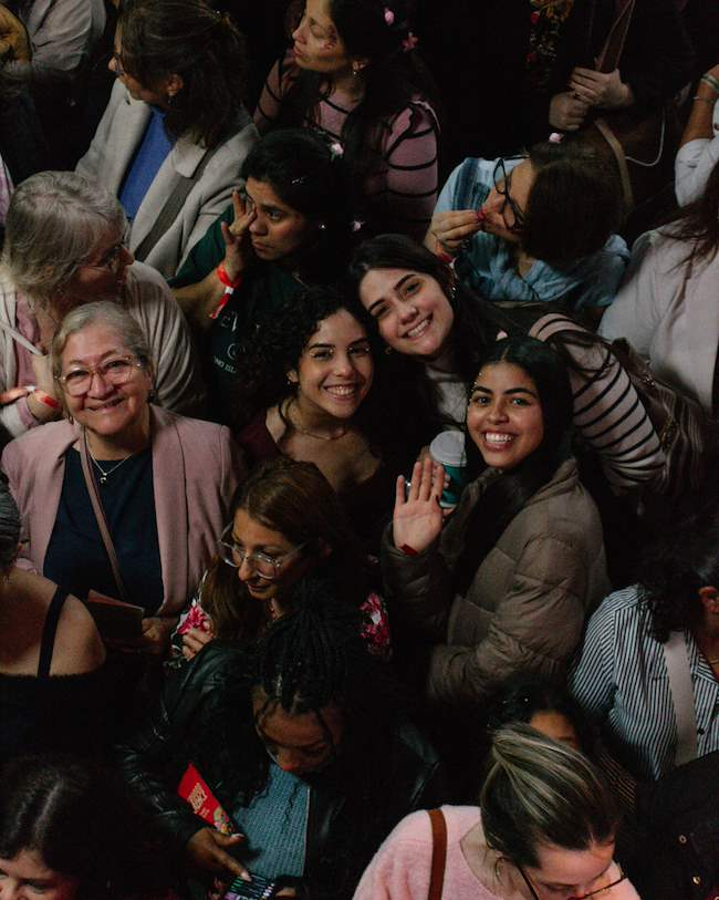 Mujeres reunidas en Sisterhood Conference
